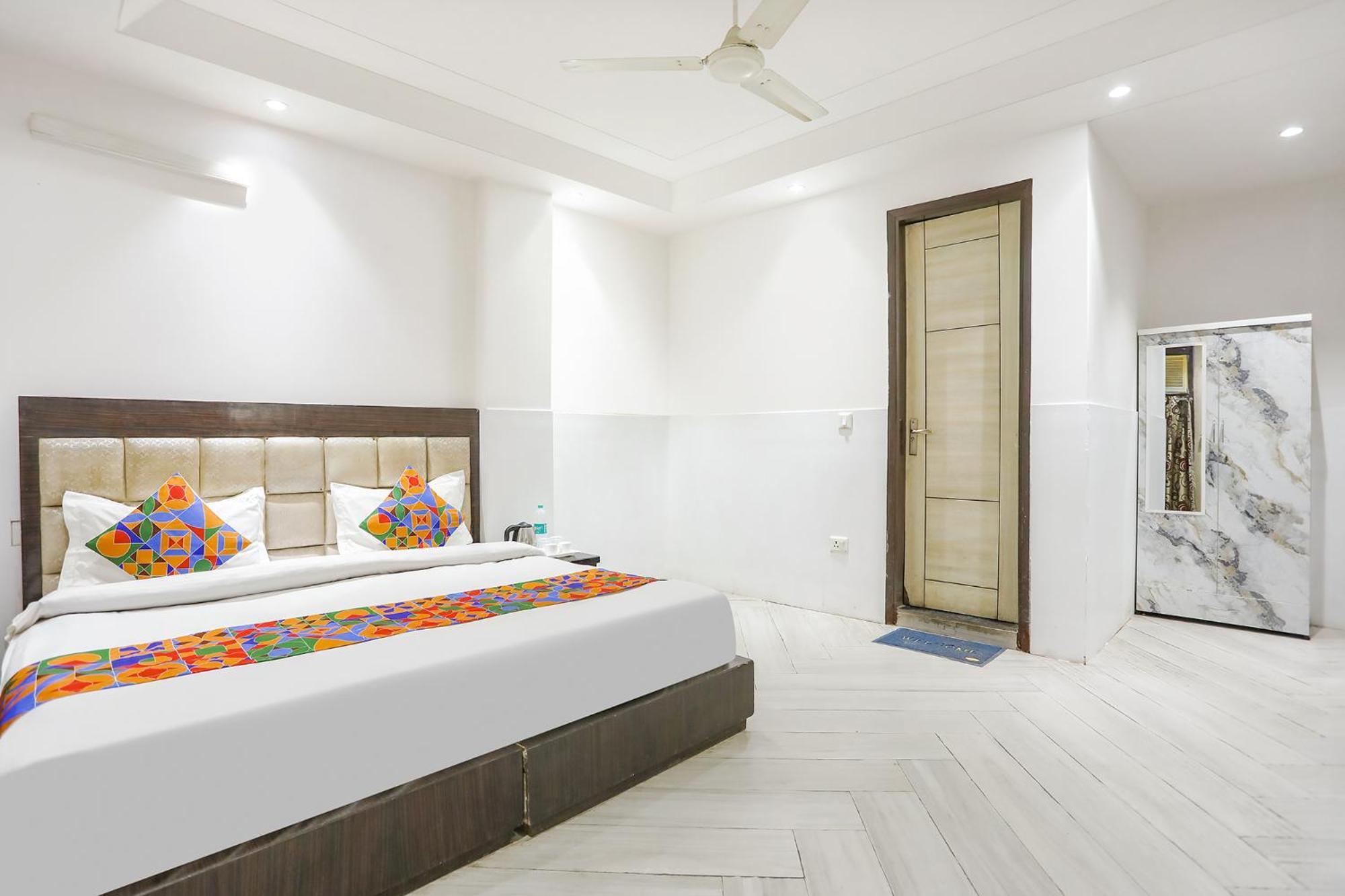 Fabexpress Lotus Palace New Delhi Eksteriør bilde