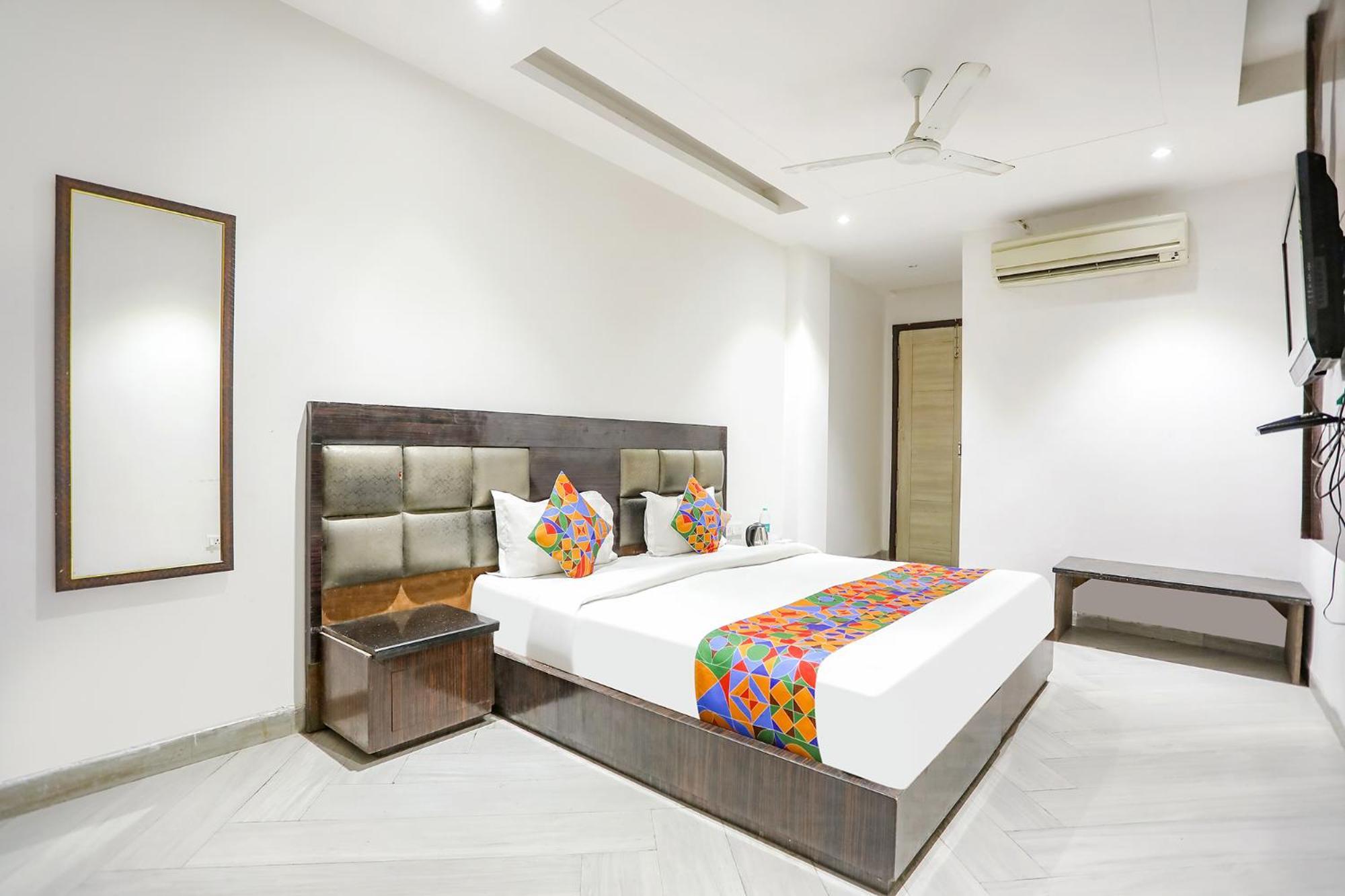 Fabexpress Lotus Palace New Delhi Eksteriør bilde